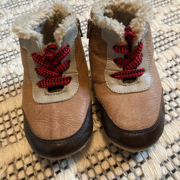 Robeez Cozies Soft Sole Boots - Wyatt Camel - Picture 1 of 4